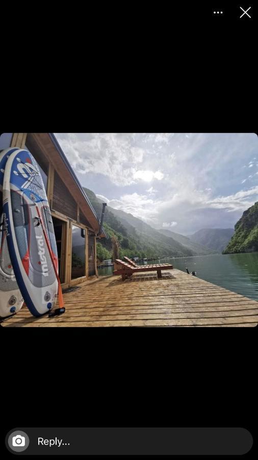 Lake House Perucac Rastiste Exterior foto